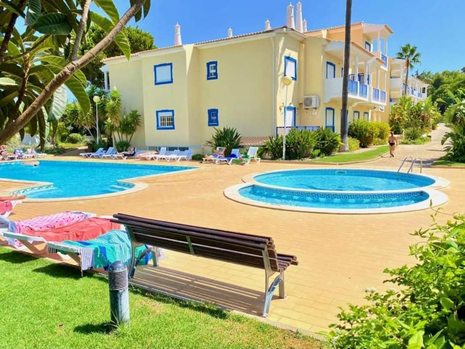 Flamingo'S Apartment W/ 2 Swimming Pool Albufeira Dış mekan fotoğraf