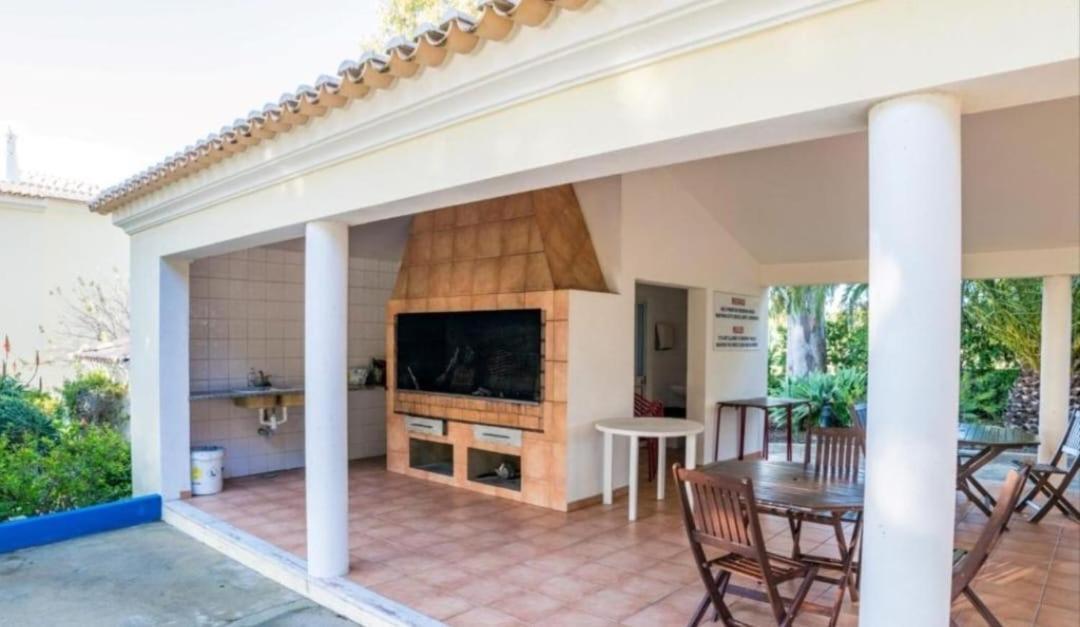 Flamingo'S Apartment W/ 2 Swimming Pool Albufeira Dış mekan fotoğraf