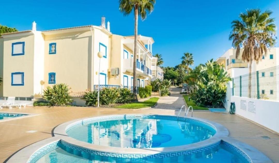 Flamingos Apartment With 2 Swimming Pool Com Check In E Check Out Ao Domingo Em Julho E Agosto Albufeira Dış mekan fotoğraf